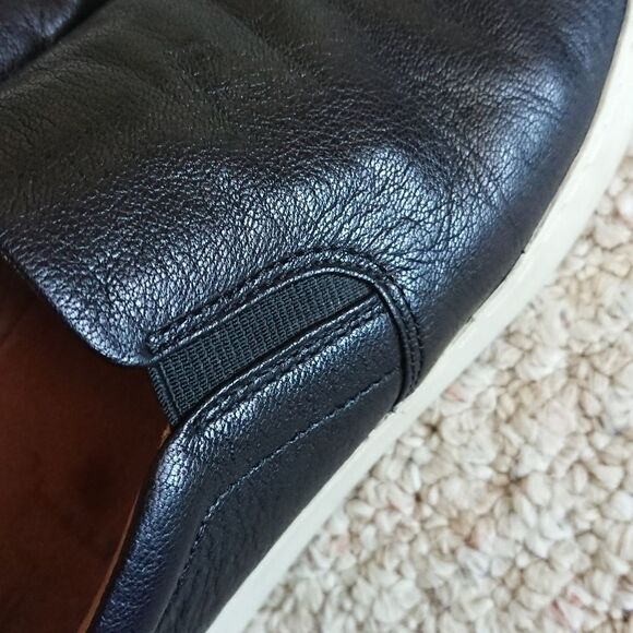 Frye Black leather Ivy Slip-On Shoes size 7M - Picture 8 of 12